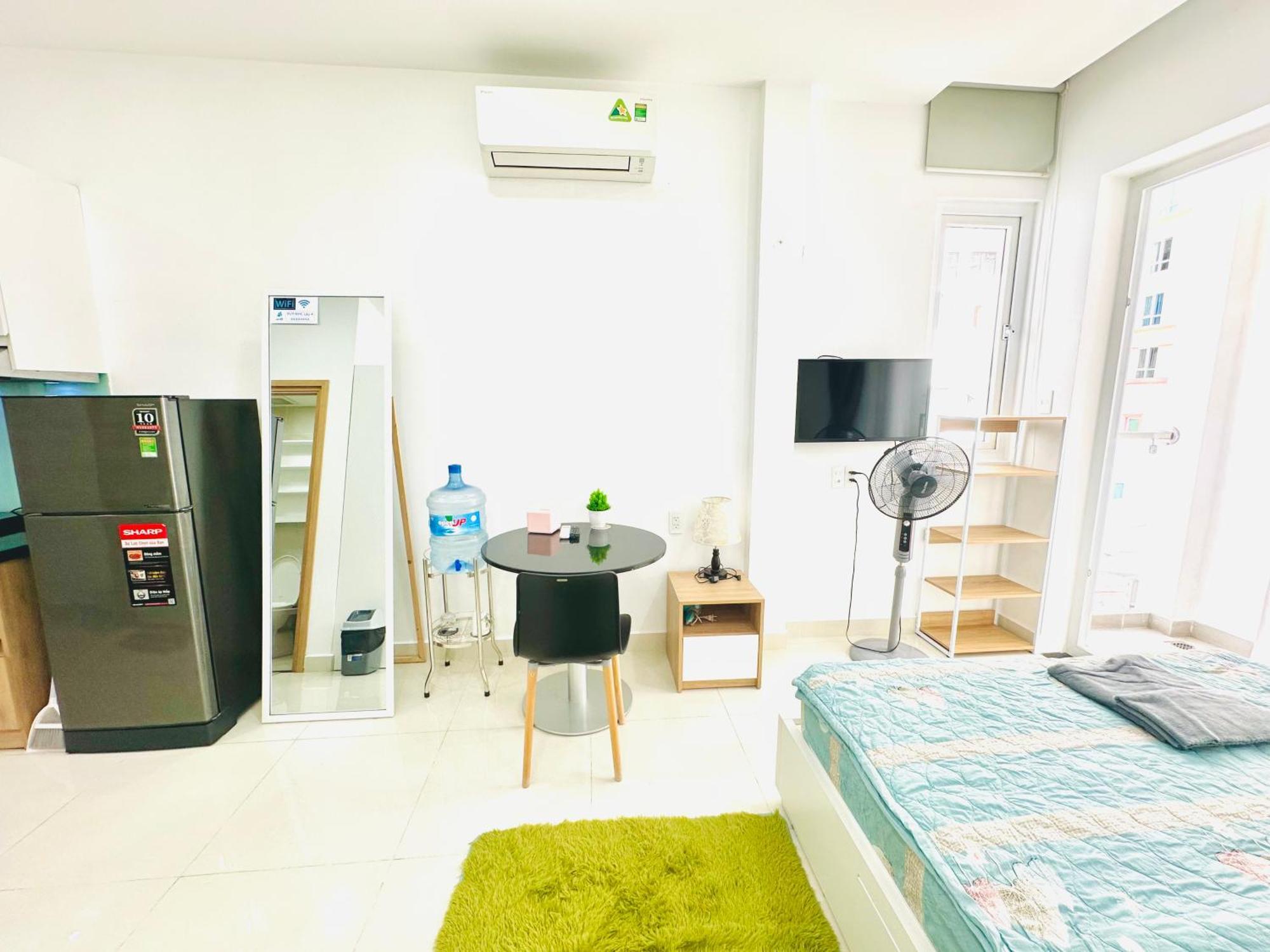 Апартаменты Quiet Perfect Located 1Br With Desk 504 Хошимин Экстерьер фото